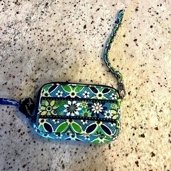 Vera bradley Zipper Wallet - Picture 1 of 4